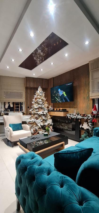 Design Apartment Platinium Spa Lux 5 Star "Havana" Completely Private Wellness & Spa Free Included Sauna & Jacuzzi & Salt Wall & Fire Place & 3D Ceilings & Business Wifi & Netflix & Keyless Code Entry & Full Smart App & Secure 2 Parking Place Ćuprija Dış mekan fotoğraf
