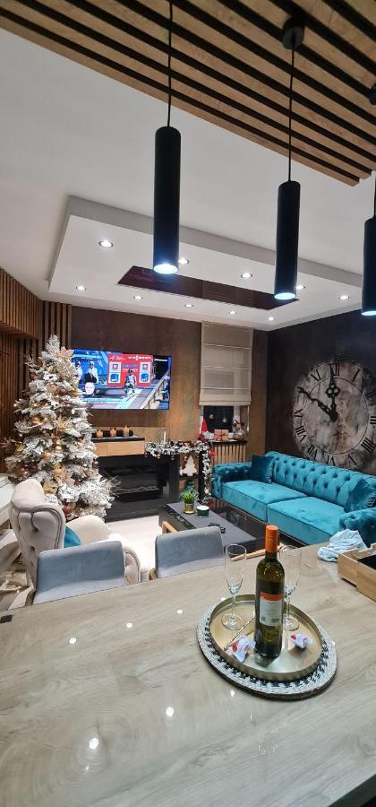 Design Apartment Platinium Spa Lux 5 Star "Havana" Completely Private Wellness & Spa Free Included Sauna & Jacuzzi & Salt Wall & Fire Place & 3D Ceilings & Business Wifi & Netflix & Keyless Code Entry & Full Smart App & Secure 2 Parking Place Ćuprija Dış mekan fotoğraf
