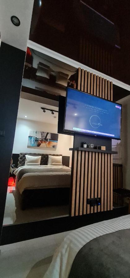 Design Apartment Platinium Spa Lux 5 Star "Havana" Completely Private Wellness & Spa Free Included Sauna & Jacuzzi & Salt Wall & Fire Place & 3D Ceilings & Business Wifi & Netflix & Keyless Code Entry & Full Smart App & Secure 2 Parking Place Ćuprija Dış mekan fotoğraf