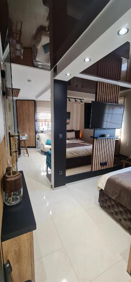 Design Apartment Platinium Spa Lux 5 Star "Havana" Completely Private Wellness & Spa Free Included Sauna & Jacuzzi & Salt Wall & Fire Place & 3D Ceilings & Business Wifi & Netflix & Keyless Code Entry & Full Smart App & Secure 2 Parking Place Ćuprija Dış mekan fotoğraf
