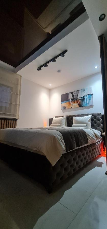 Design Apartment Platinium Spa Lux 5 Star "Havana" Completely Private Wellness & Spa Free Included Sauna & Jacuzzi & Salt Wall & Fire Place & 3D Ceilings & Business Wifi & Netflix & Keyless Code Entry & Full Smart App & Secure 2 Parking Place Ćuprija Dış mekan fotoğraf