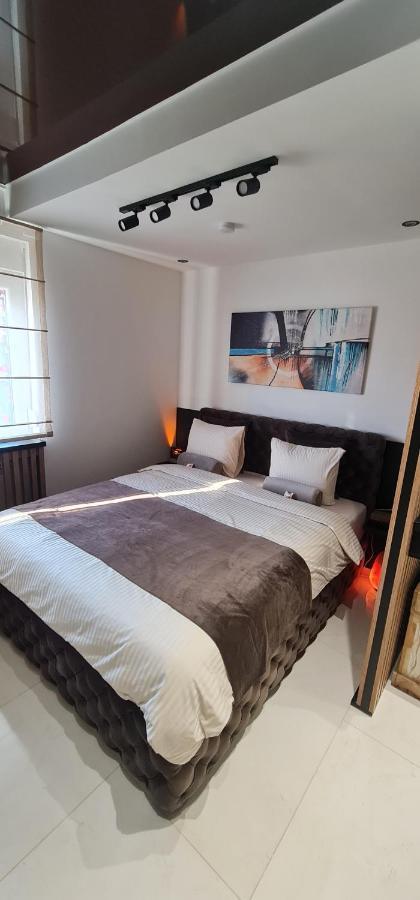 Design Apartment Platinium Spa Lux 5 Star "Havana" Completely Private Wellness & Spa Free Included Sauna & Jacuzzi & Salt Wall & Fire Place & 3D Ceilings & Business Wifi & Netflix & Keyless Code Entry & Full Smart App & Secure 2 Parking Place Ćuprija Dış mekan fotoğraf