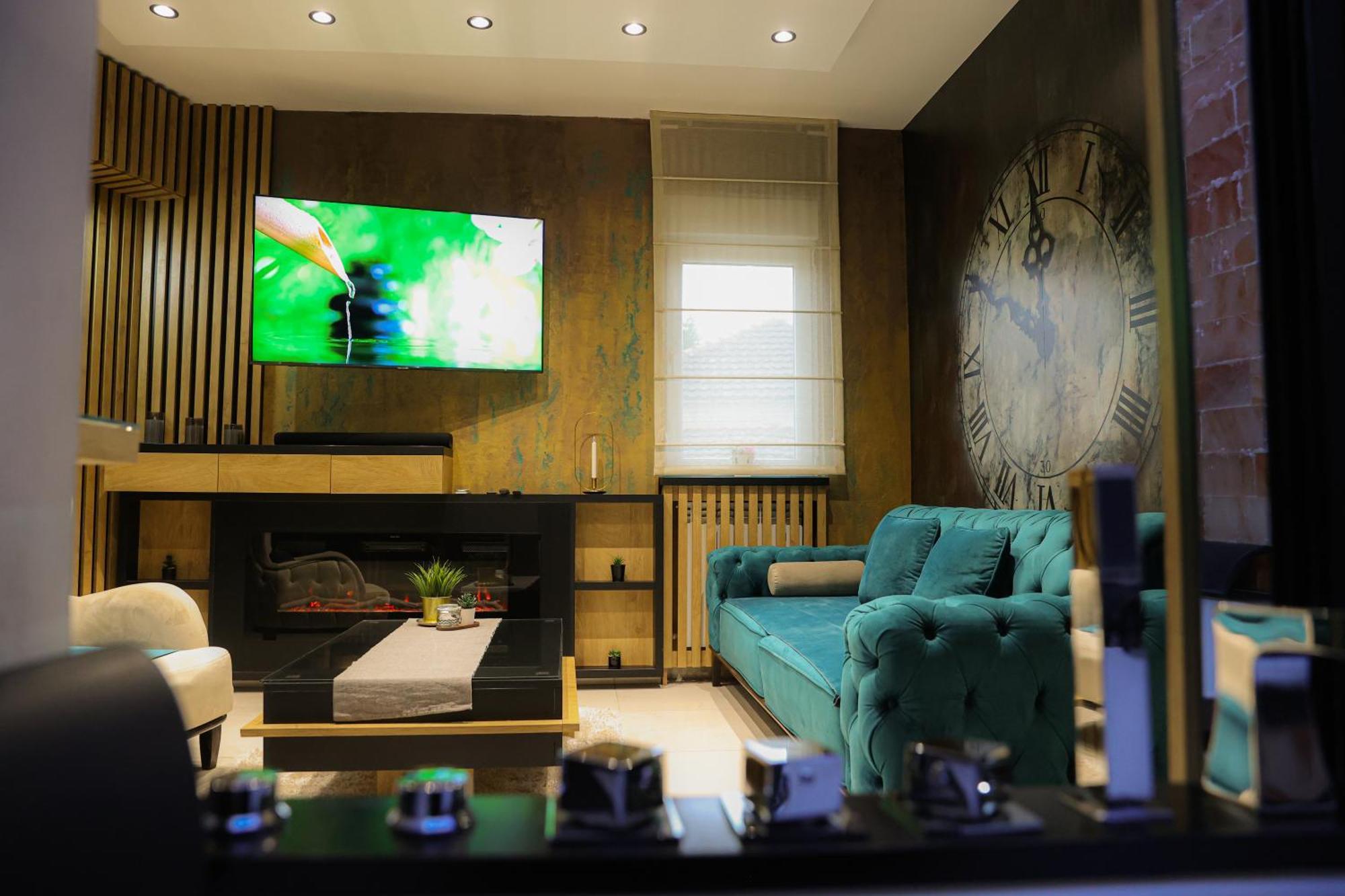Design Apartment Platinium Spa Lux 5 Star "Havana" Completely Private Wellness & Spa Free Included Sauna & Jacuzzi & Salt Wall & Fire Place & 3D Ceilings & Business Wifi & Netflix & Keyless Code Entry & Full Smart App & Secure 2 Parking Place Ćuprija Dış mekan fotoğraf